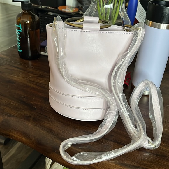 Malibu Skye lavender small bucket purse - Picture 8 of 11